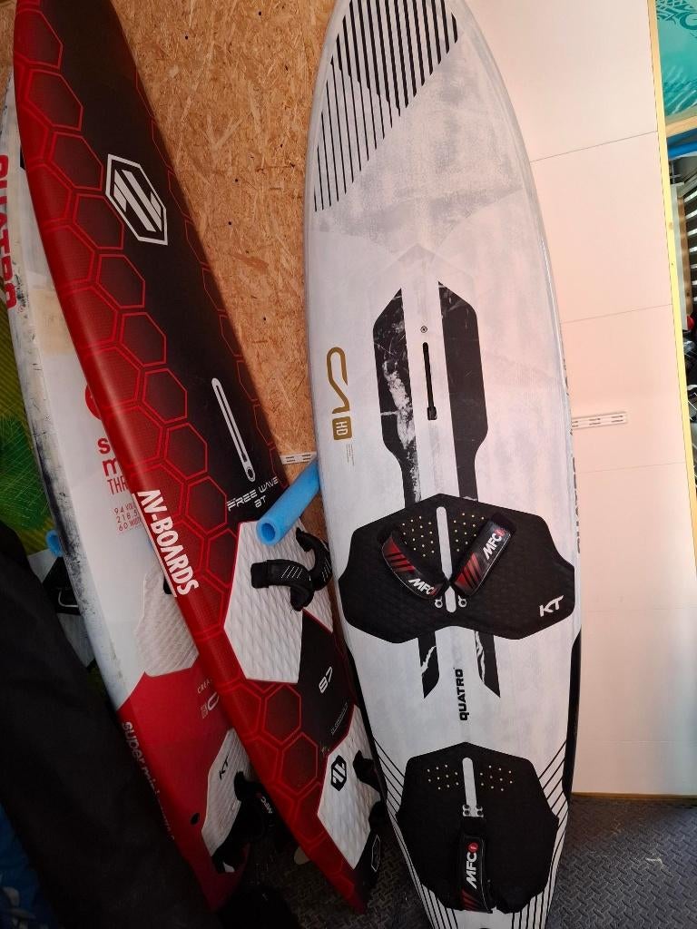 Quatro Pyramid 87l, Watersport en Boten, Windsurfen, Ophalen, Nieuw, Zeil, Met vin(nen)