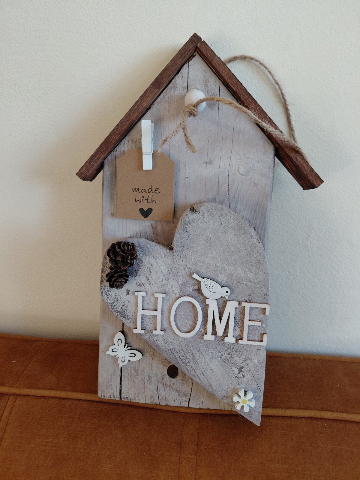 Decoratief huisje om op te hangen of neer te zetten, Ophalen, Hout, Gebruikt, Meerkleurig