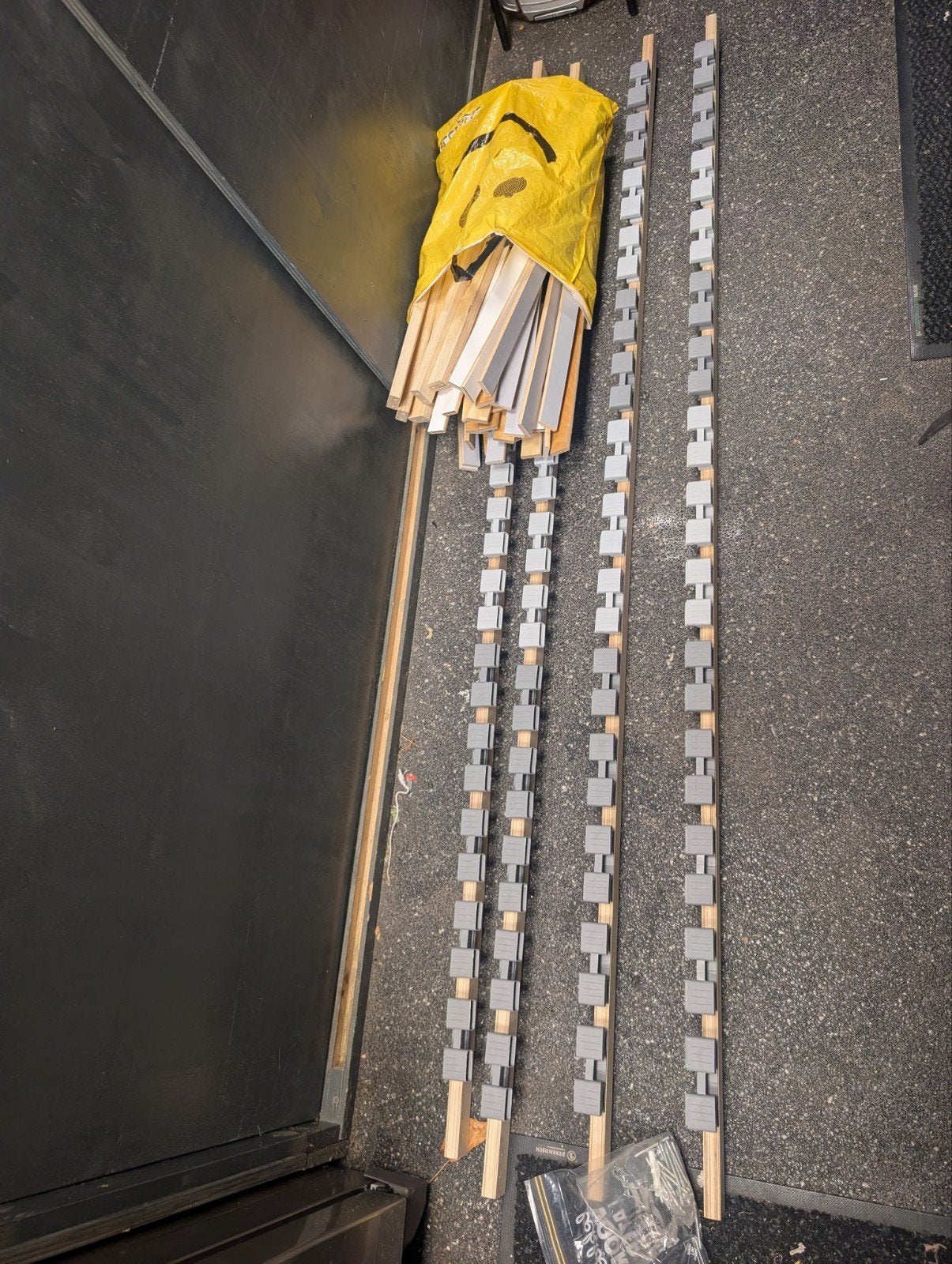 2x 70cm lattenbodem (Lönset Ikea), Ophalen, Zo goed als nieuw, Bedbodem, 200 cm