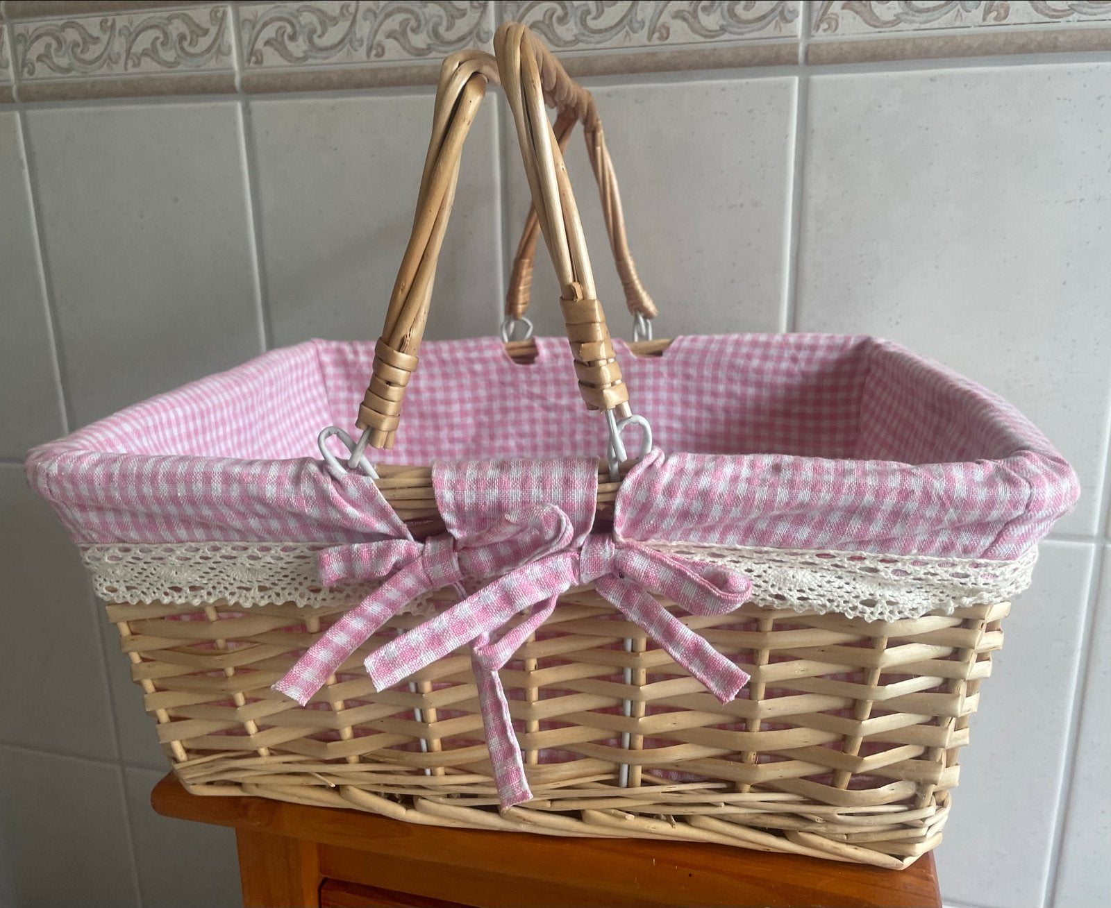 Rotan picknickmand met roze geruite voering, Ophalen of Verzenden, Nieuw, Zonder inhoud