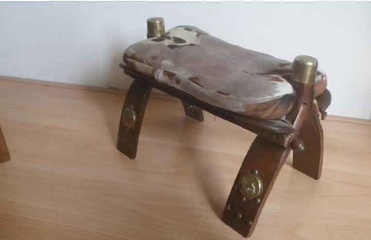 Vintage kruk hout leer koper bankje krukje kamelenzadel, Ophalen of Verzenden
