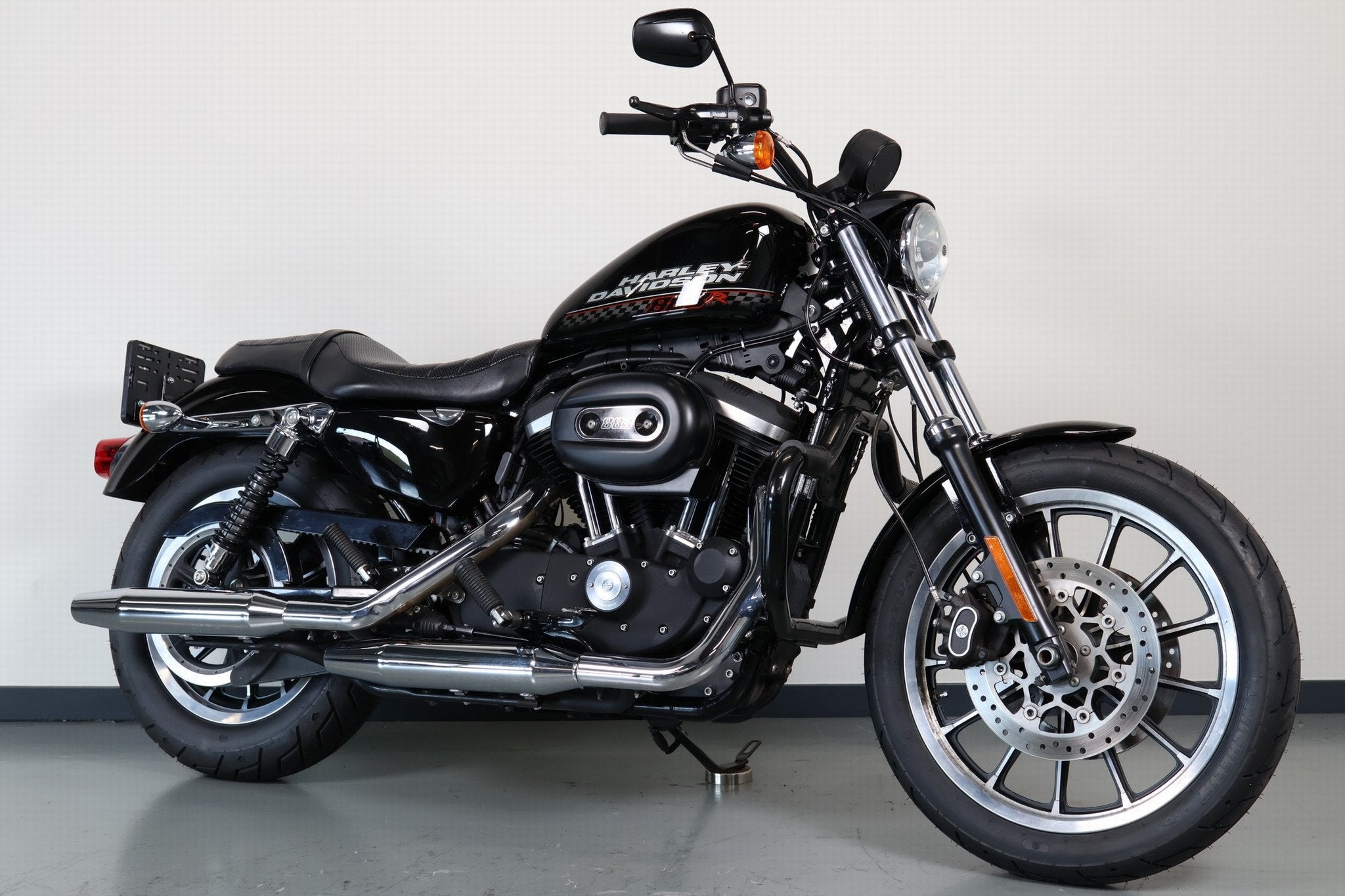 Harley-Davidson 883 ROADSTER (bj 2017), Chopper, Rietschans 72
1234KB  LEIDERDORP, Meer dan 35 kW, CONTACT.BENELUX@HARLEY-DAVIDSON.COM