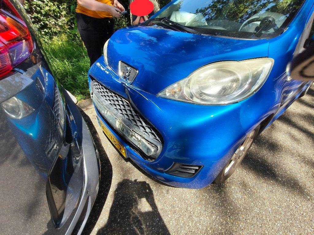 Peugeot 107 1.0Millesim 200 (2011) Schadeauto Start en rijdt, Ophalen, Blauw, Handgeschakeld, 998 cc