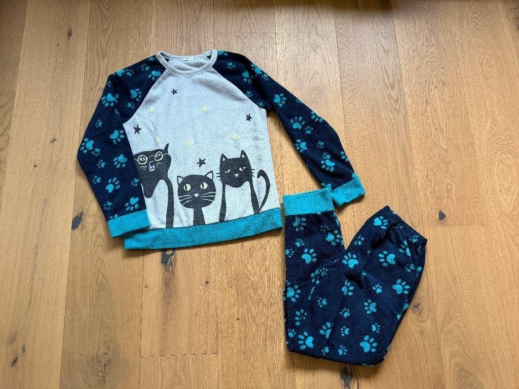 Fleece pyjama 140 Benetton, Ophalen, Nacht- of Onderkleding, Jongen of Meisje, Zo goed als nieuw