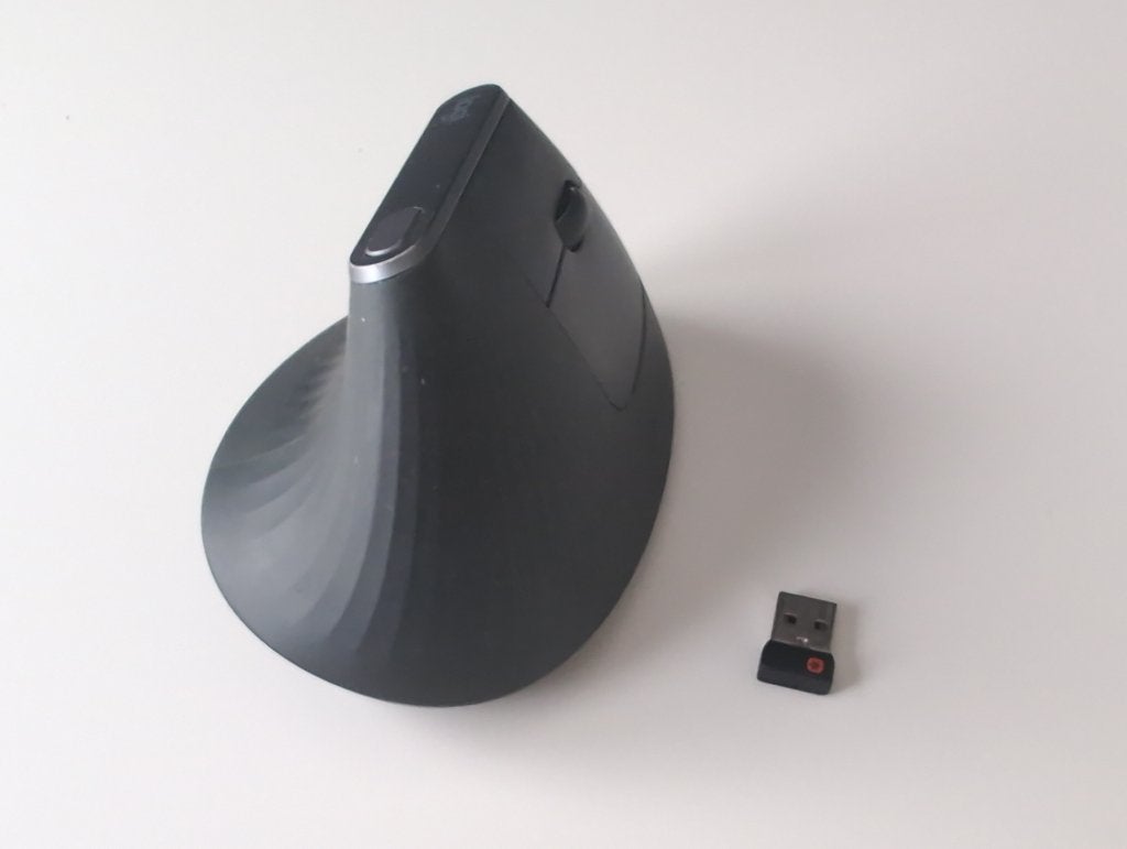 Logitech MX Vertical, haperend, Computers en Software, Muizen, Rechtshandig, Muis, Gebruikt, Ergonomisch