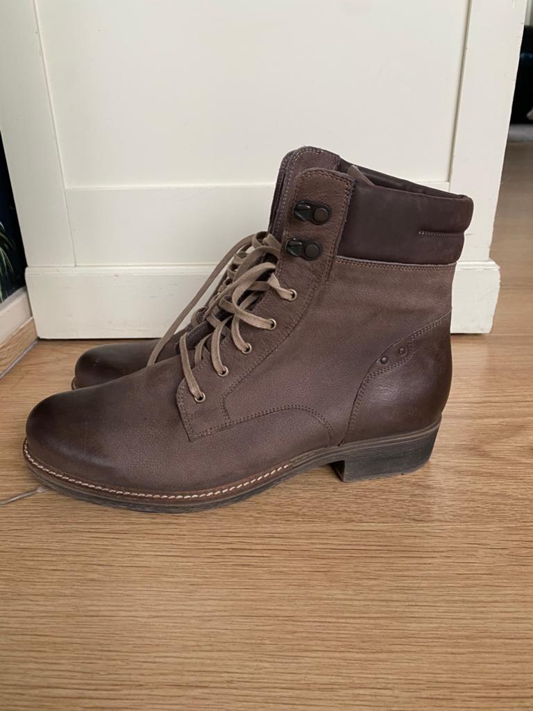 Durea schoenen - veterschoenen maat 37.5 / 4 1/2, Bruin, Lage of Enkellaarzen, Ophalen of Verzenden, Zo goed als nieuw