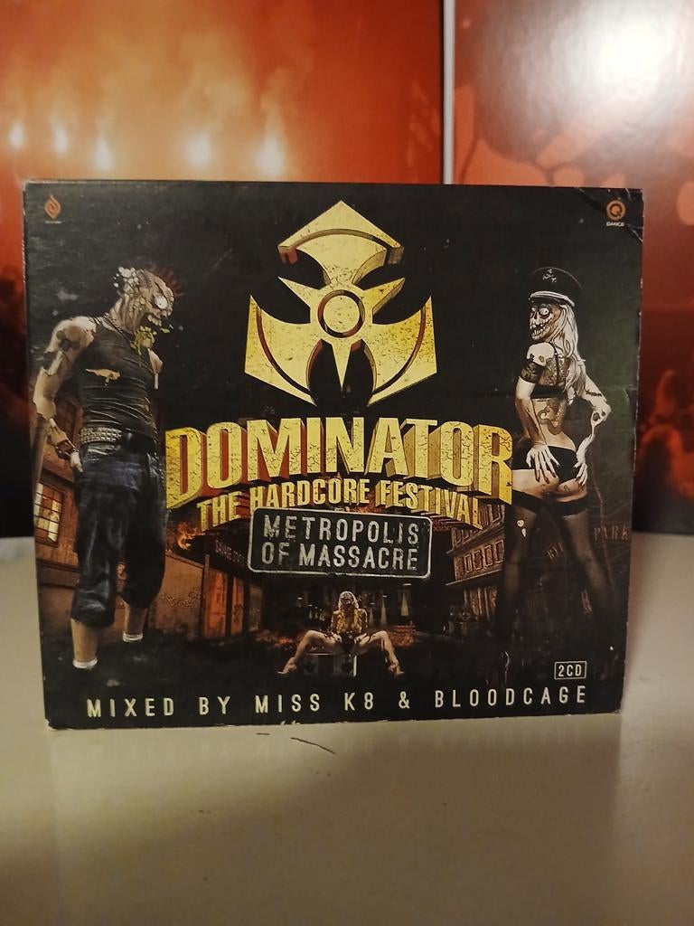 Dominator 2014, Ophalen of Verzenden, Zo goed als nieuw
