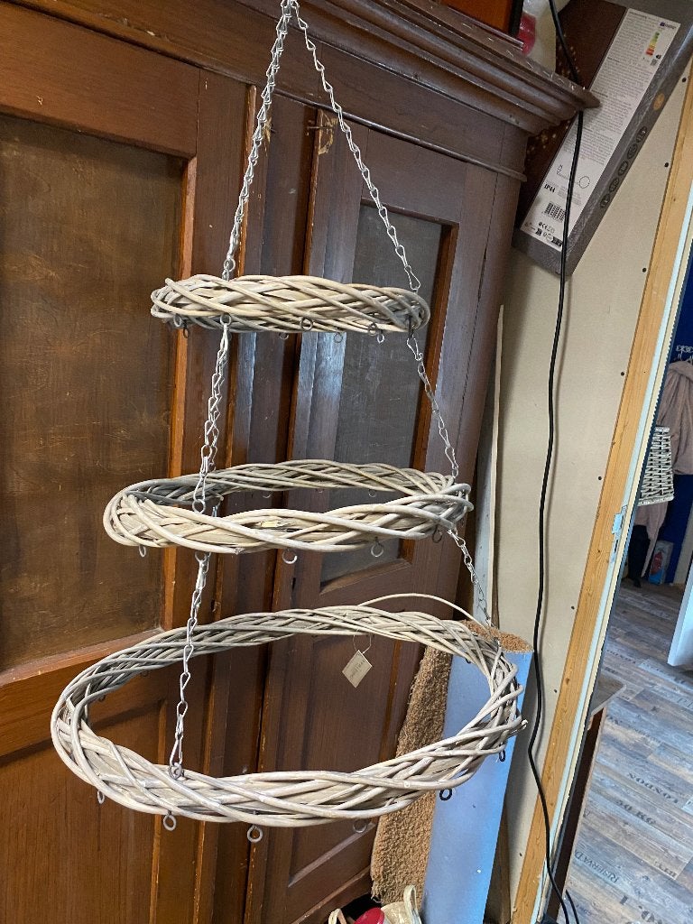 Nieuwe grote etagere hanger rotan met prijskaartje, Natuurlijk materiaal, Nieuw, Ophalen of Verzenden, Overige typen