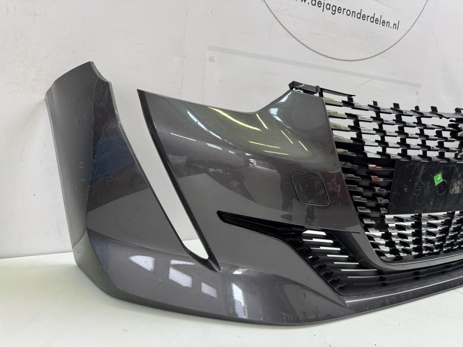 PEUGEOT 208 II VOORBUMPER BUMPER, Taurusavenue 1
2132 LS  Hoofddorp, NL, Gebruikt, Contact.group@renault.com, Ophalen of Verzenden