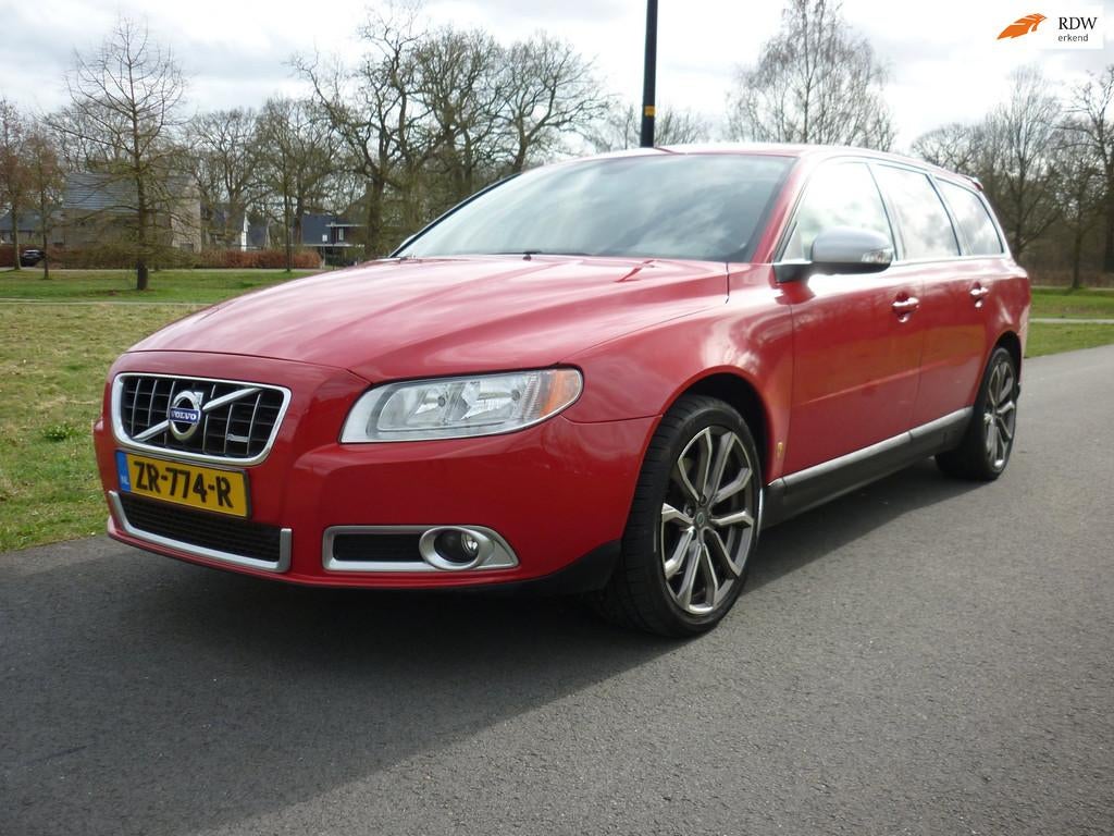 Volvo V70 2.5T R-Designautomaat,leder,18inch., Auto's, Zwart, 2521 cc, 1567 kg, 93 €/maand