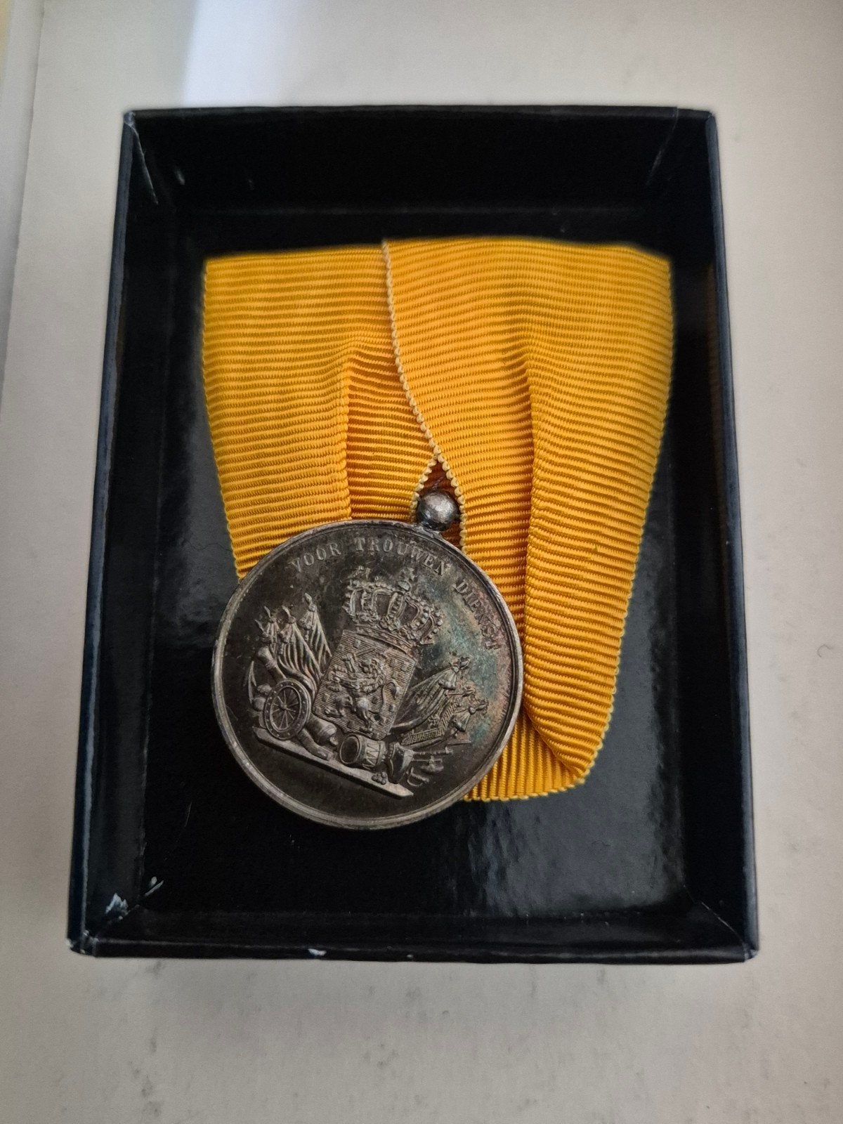 Militair opgemaakte medaille trouwe dienst onderofficier, Ophalen of Verzenden, Landmacht, Nederland, Lintje, Medaille of Wings