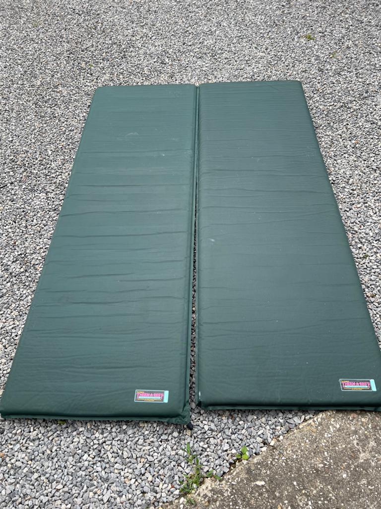 Therma-Rest zelfopblazende slaapmatten (2 stuks), Caravans en Kamperen, Slaapmatten, Ophalen of Verzenden, Gebruikt