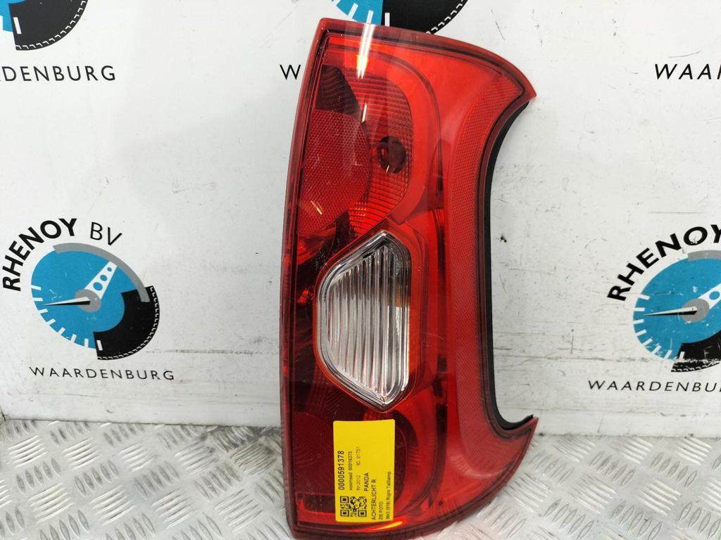 FIAT PANDA 0.9 TwinAir Lounge  ACHTERLICHT R 2012, Ophalen of Verzenden, Gebruikt, Stiba lid