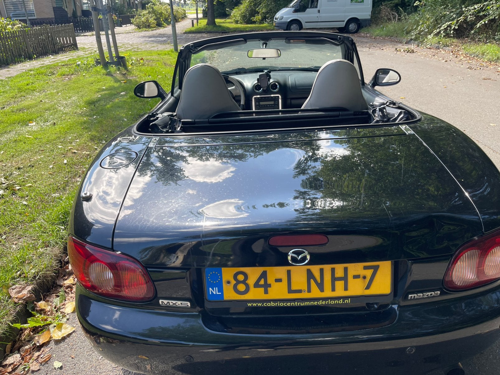 Foto 10 van Mazda MX-5 1.6 I 2003 Zwart