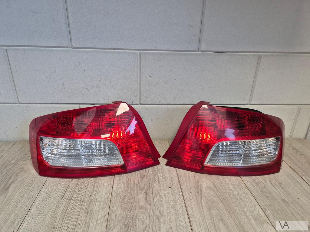 Peugeot 407 sedan 2008 - 2011 achterlicht links / rechts €99, Ophalen of Verzenden, Gebruikt, Peugeot