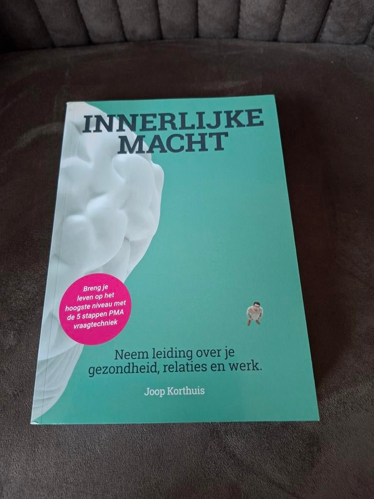Innerlijke Macht - Joop Korthuis, Achtergrond en Informatie, Spiritualiteit algemeen, Ophalen of Verzenden, Zo goed als nieuw