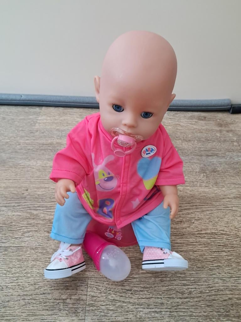 Baby Born, Kinderen en Baby's, Speelgoed | Poppen, Ophalen of Verzenden, Zo goed als nieuw, Babypop