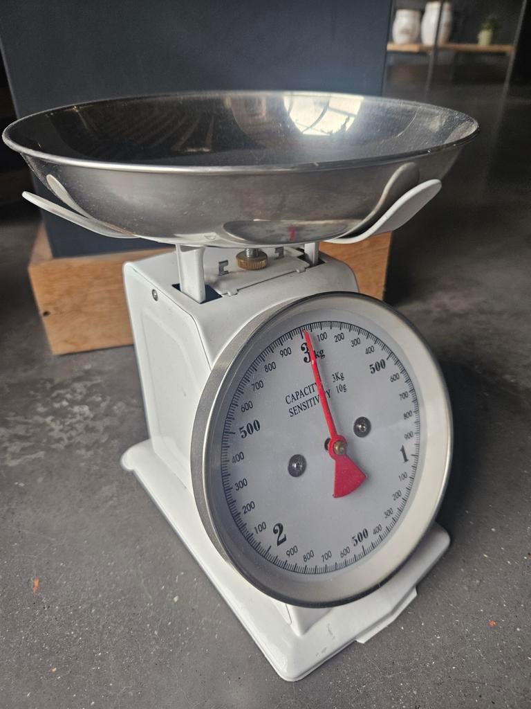 Retro keuken weegschaal wit, Ophalen of Verzenden, Zo goed als nieuw
