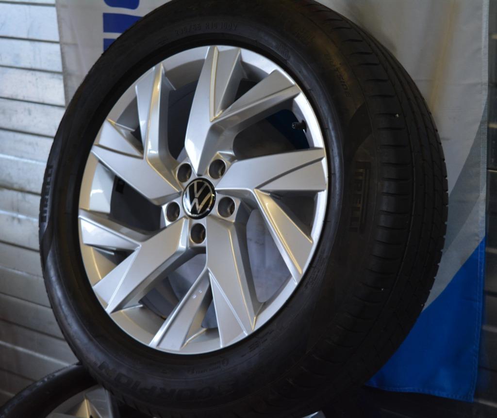 Originele "18" Lichtmetalen Zomerset Volkswagen Tiguan 5N, 18 inch, Banden en Velgen, Ophalen of Verzenden, 235 mm
