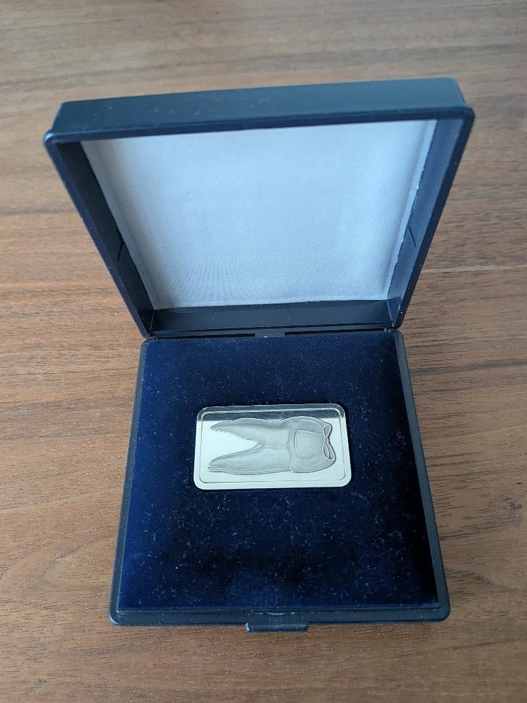 degussa zilverbaartje uit jaren 80 1 troy ounce, Postzegels en Munten, Edelmetalen en Baren, Zilver, Ophalen of Verzenden