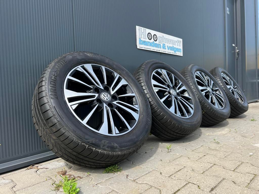 17 inch 5x120 Aracuja velgen Volkswagen Transporter T5 T6, Hooghwerff banden & velgen, Jacob Lemairestraat 26, Banden en Velgen