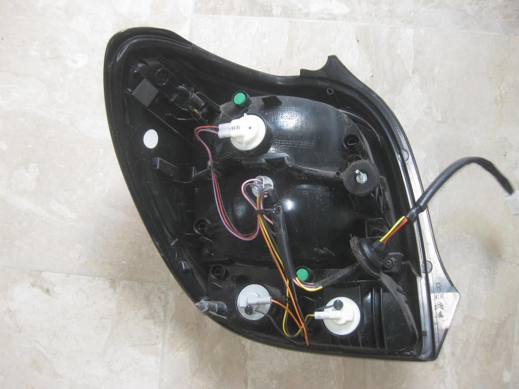 rechter achter licht, peugeot 108 of citroen c1, Auto-onderdelen, Ophalen, Citroën