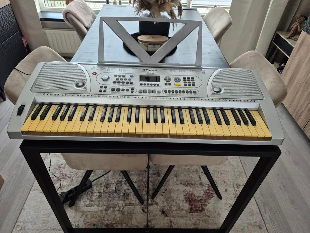 Diamond LH-737 Keyboard – Retro look – Werkt goed, Muziek en Instrumenten, Keyboards, Ophalen, Gebruikt, Overige aantallen, Overige merken