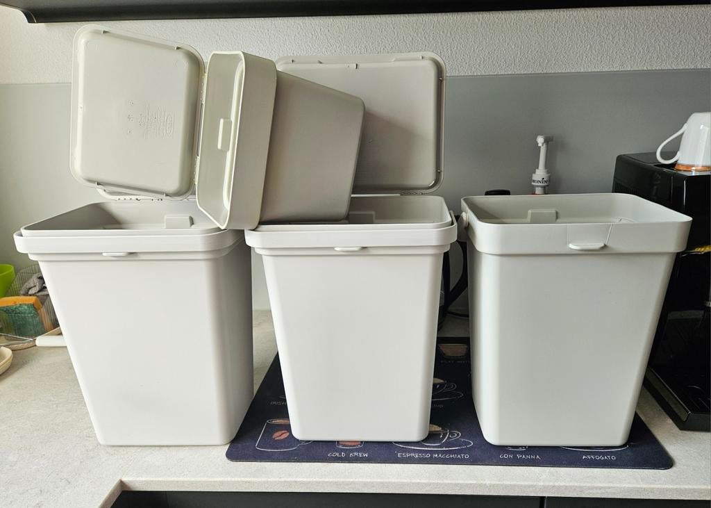 Afvalbakken set van 4 - HÅLLBAR IKEA, Huis en Inrichting, Woonaccessoires | Prullenbakken, Ophalen, Kunststof, Nieuw, 40 liter of meer