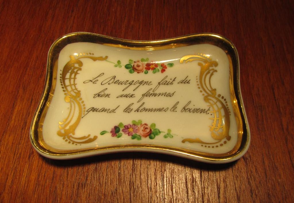 Limoges France Schaaltje Le Bourgogne, Ophalen of Verzenden
