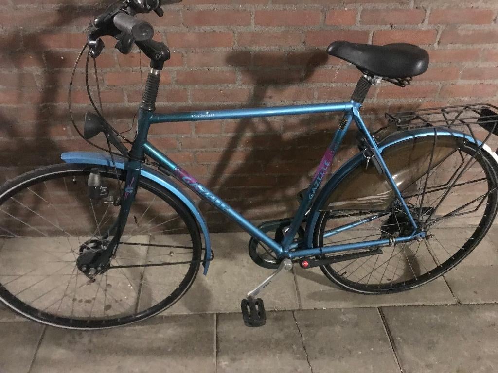 fiets   100  euro, Fietsen en Brommers, Fietsen | Dames | Damesfietsen, 53 tot 56 cm, Versnellingen, Ophalen of Verzenden, Zo goed als nieuw