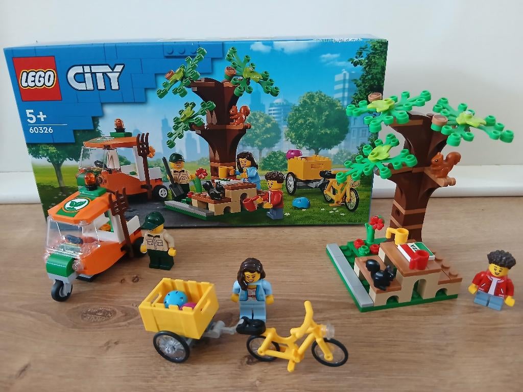 Lego City 60326 Picknick in het park, Kinderen en Baby's, Speelgoed | Duplo en Lego, Ophalen of Verzenden, Zo goed als nieuw, Complete set