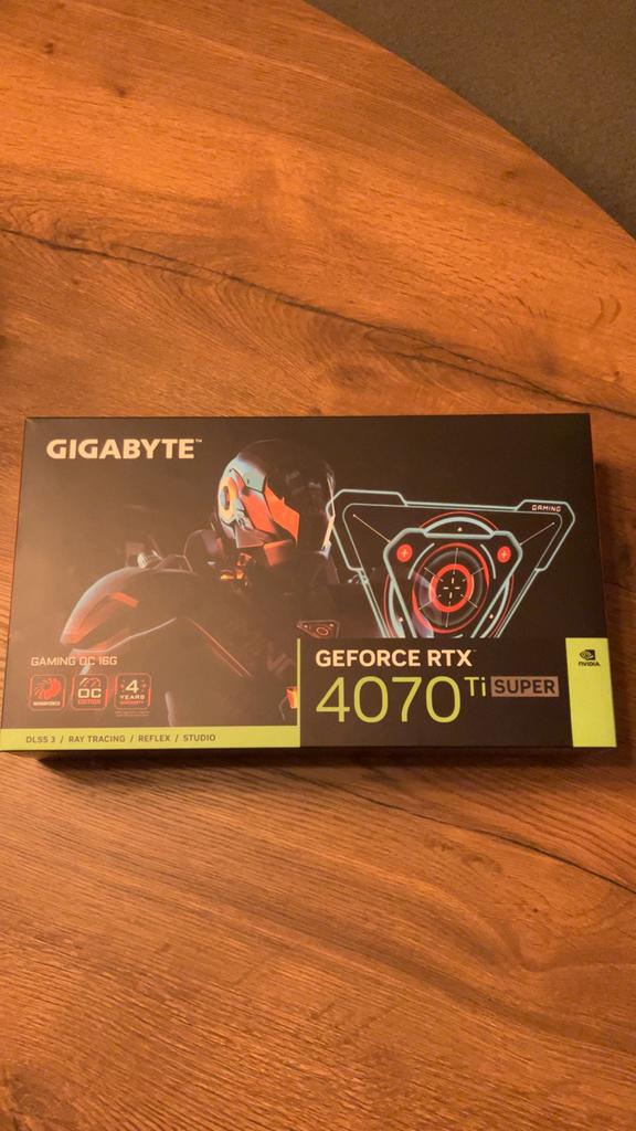 NVIDIA RTX 4070 Ti SUPER Gigabyte OC 16GB videokaart, Computers en Software, Videokaarten, GDDR6, PCI-Express 4, Ophalen of Verzenden