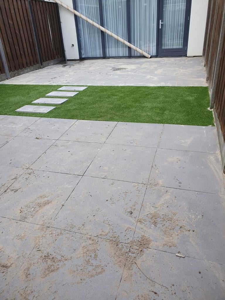 Stratenmaker, Diensten en Vakmensen, Tuinmannen en Stratenmakers, Bestrating