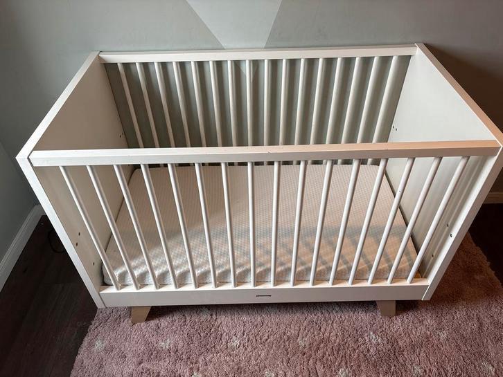 Kidsmill ledikant Lars inclusief aerosleep matras en hoes, Ophalen, Zo goed als nieuw, Ledikant