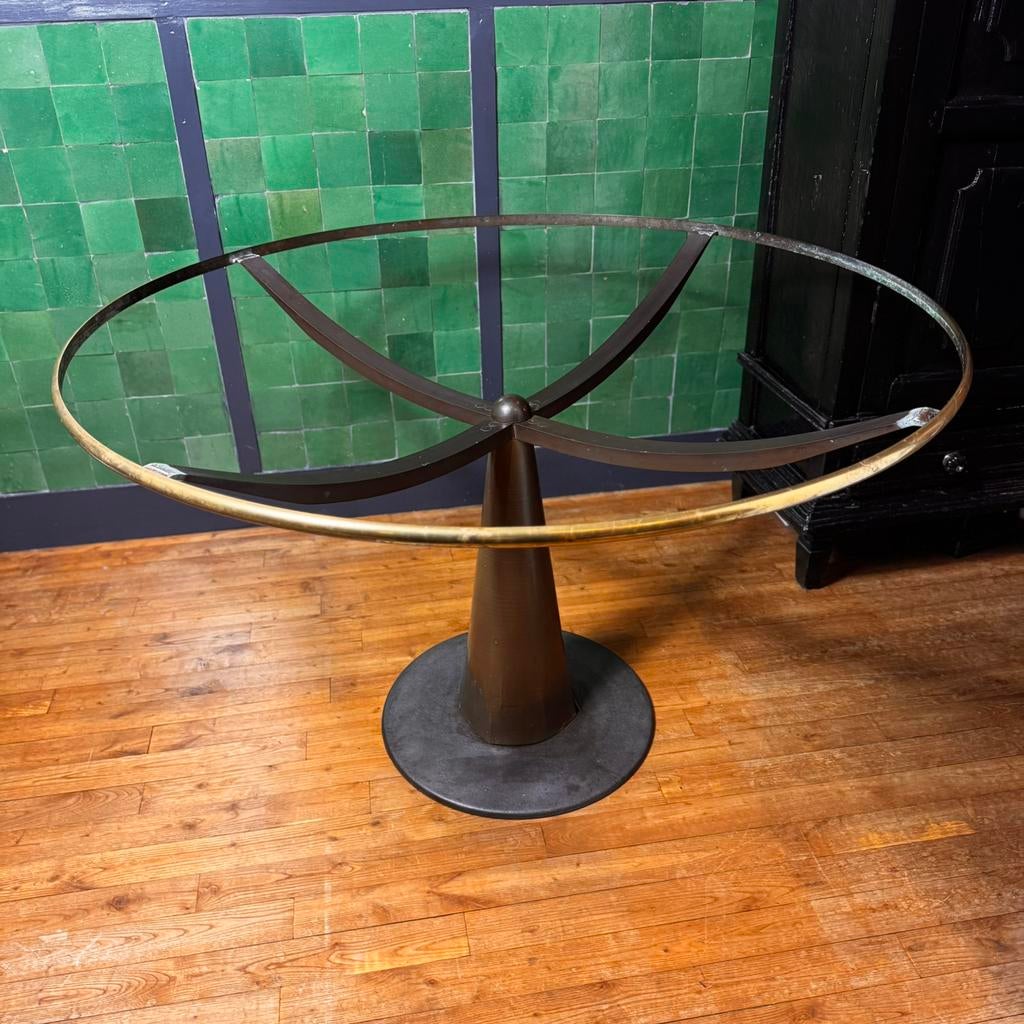 Tusquets Astrolabe 116 cm Iconisch Messing Onderstel tafel, Gebruikt, Italia minotti flexform edra knoll vitra mangiarotti, Rond