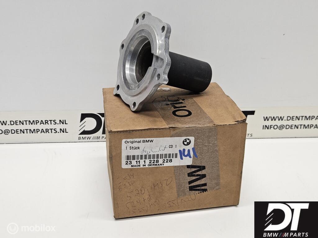Guide tube Getrag 260 BMW E30 E28 E34 E24 E23 23111228228, Nieuw, Ophalen of Verzenden