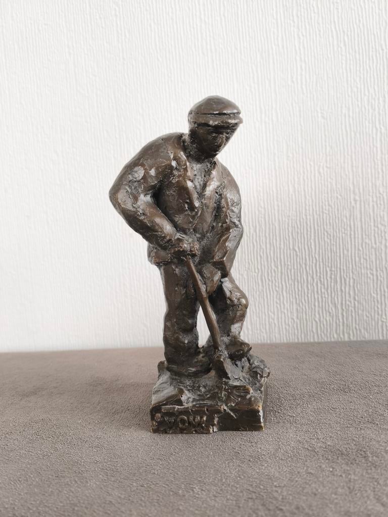 Jaap Hartman bronzen sculptuur grondwerker, Ophalen of Verzenden