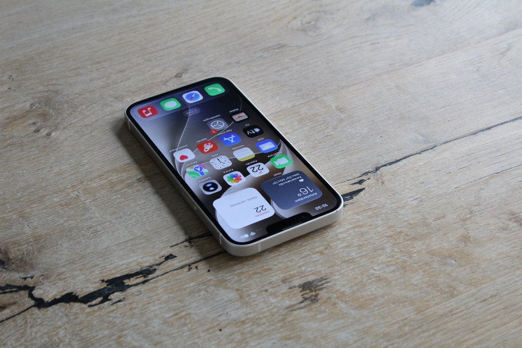 iPhone 13 - 128GB - Wit | Krasvrij scherm | Nieuwe batterij, Apple, Wit, Refurbished, IPhone 13