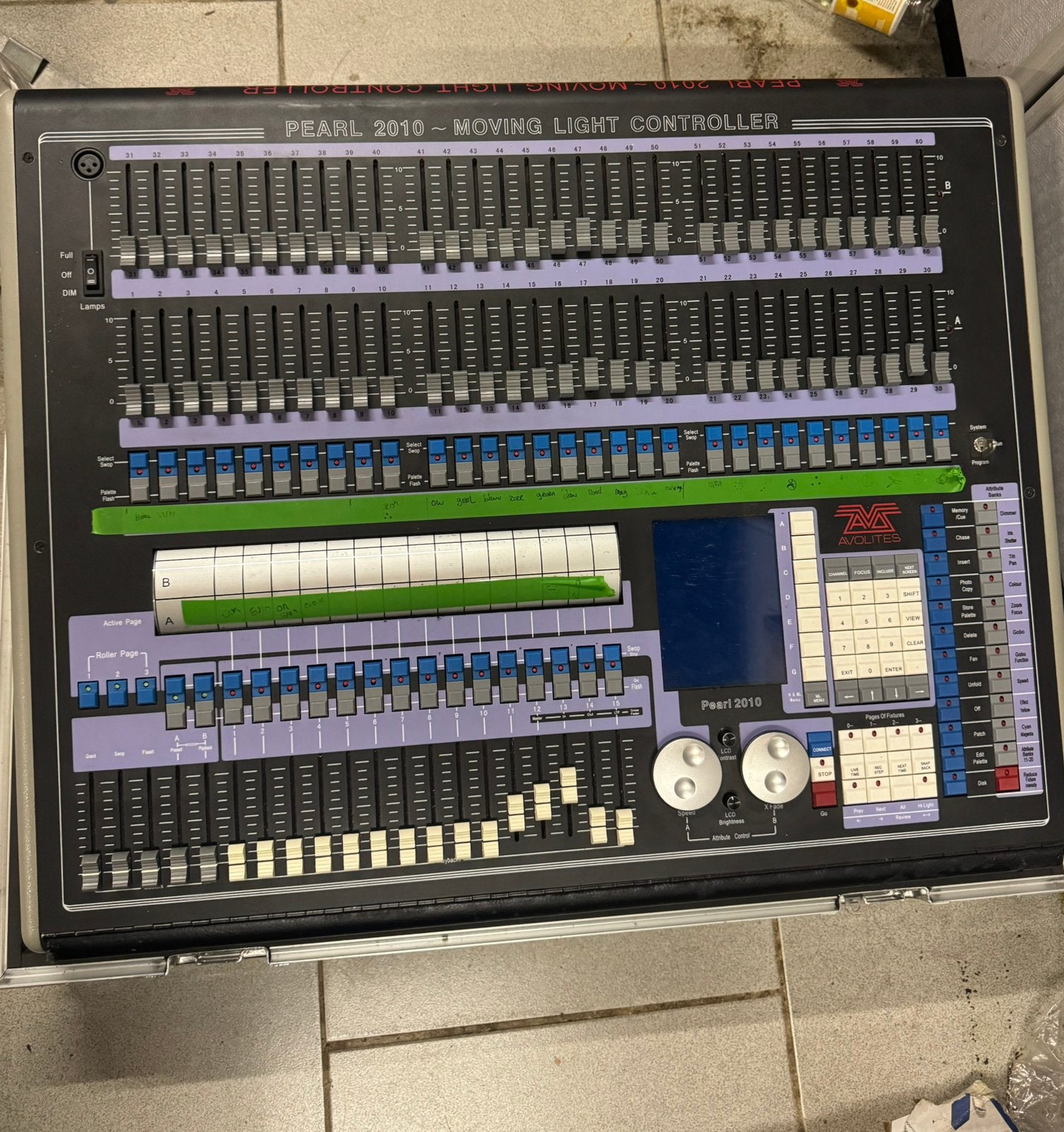 Avolites pearl 2010 licht console dmx, Muziek en Instrumenten, Ophalen, Zo goed als nieuw