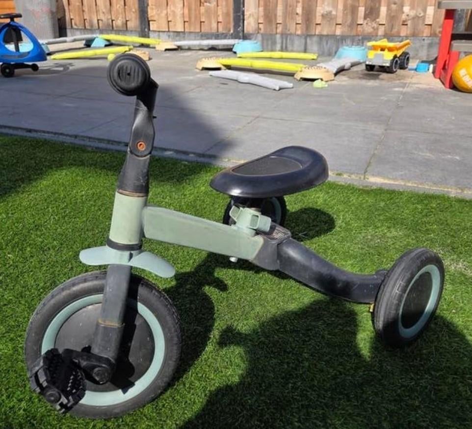 2-in-1 Kinderfiets: Loopfiets en Driewieler met Pedalen, Ophalen, Gebruikt, Loopfiets