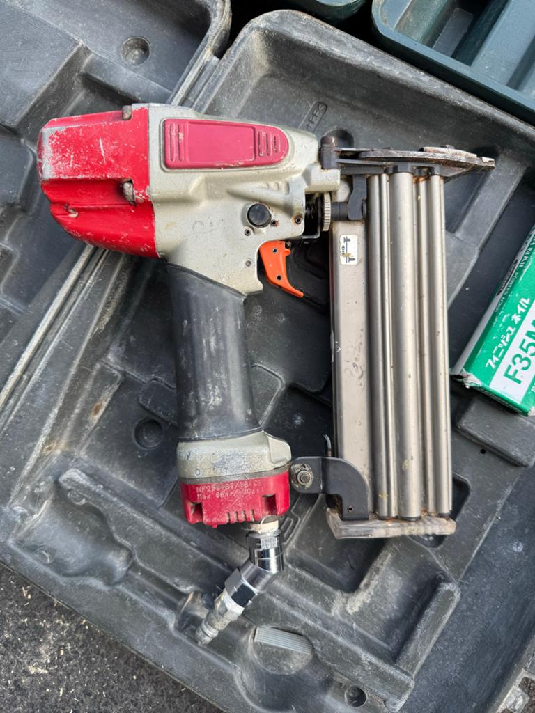MAX NF255 SuperFinisher Brad Nailer - Gebruikt, Ophalen, Gebruikt