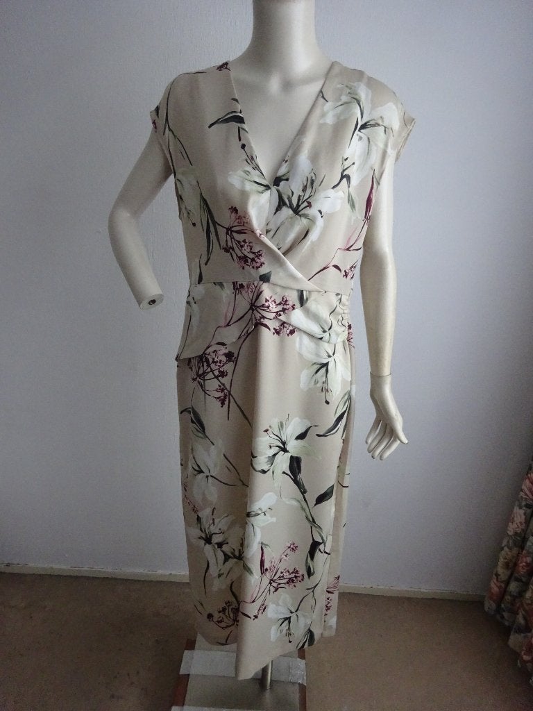 Zara midi jurk mt XL= 42, Kleding | Dames, Zara, Maat 42/44 (L), Ophalen of Verzenden, Zo goed als nieuw