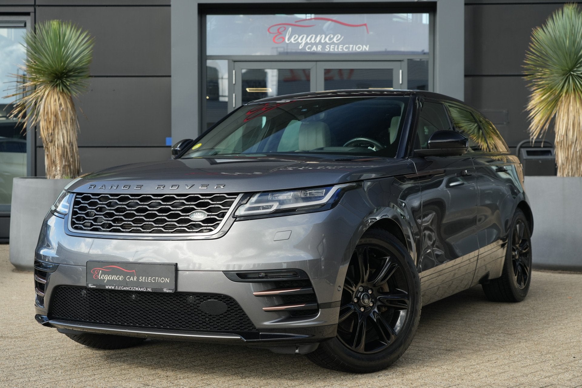Land Rover Range Rover Velar 3.0 V6 AWD First Edition | 300P, Automaat, Gebruikt, 2993 cc, Verwarmde buitenspiegels