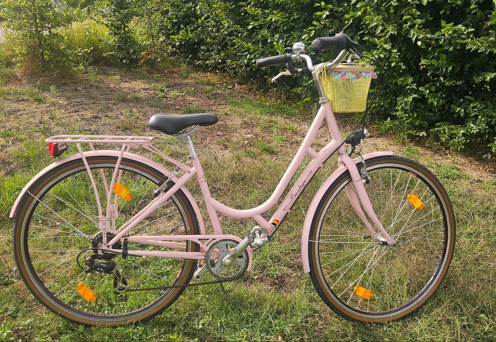 Roze meisjesfiets 24 inch - Zo goed als nieuw, Ophalen, 24 inch, Velgrem, Versnellingen
