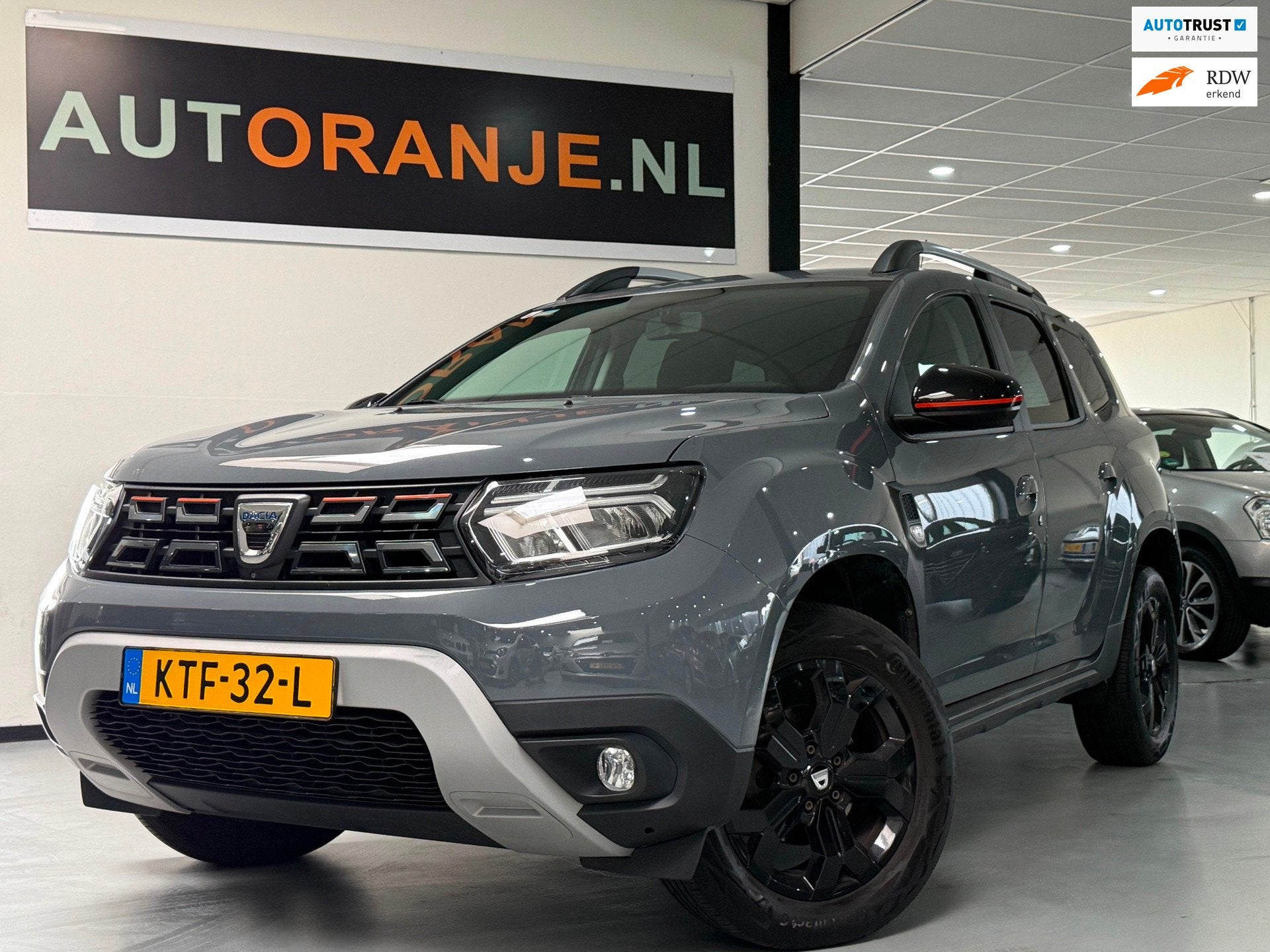 Dacia DUSTER 1.3 TCe Extreme-Clima-Cruise-Navi+Camera-PDC-LM, Auto's, Voorwielaandrijving, Gebruikt, Euro 6, 4 cilinders