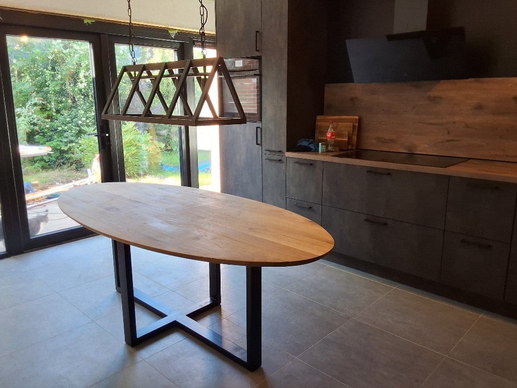 Ovale eettafel van eikenhout met metalen onderstel, Ophalen, 50 tot 100 cm, Vijf personen of meer, Modern industrieel