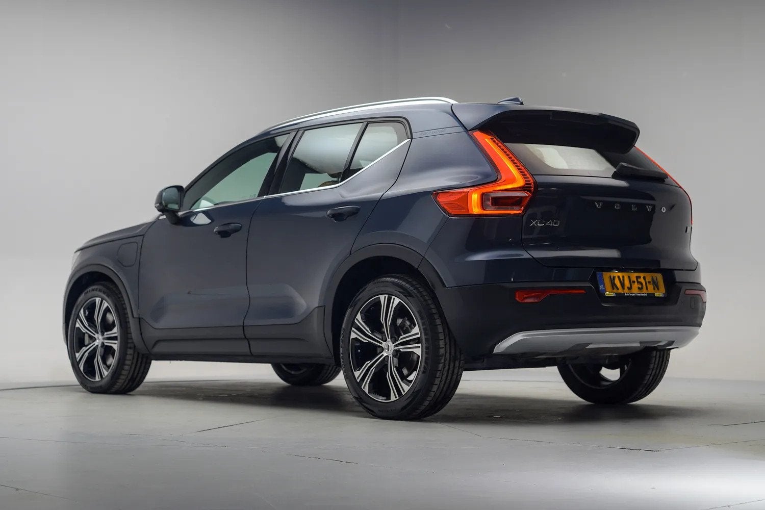Volvo XC40 T5 Recharge Inscription Luxe Aut. [ Panorama Harm, Auto's, Leder, Bedrijf, Hybride Elektrisch/Benzine, 3 cilinders