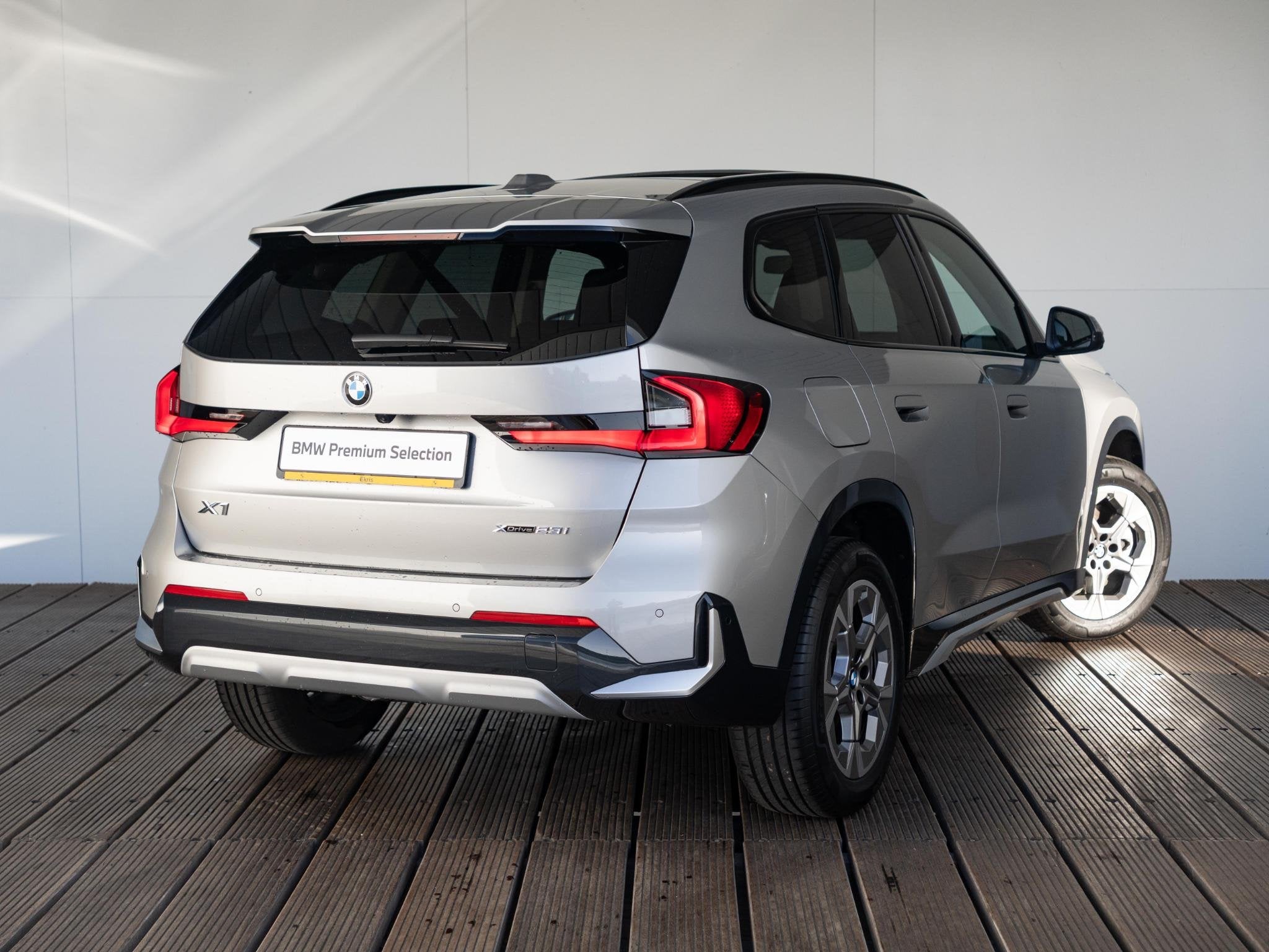 BMW X1 xDrive23i | Innovation Pack | Travel Pack | Comfort A, 1998 cc, Stof, Gebruikt, 4 cilinders