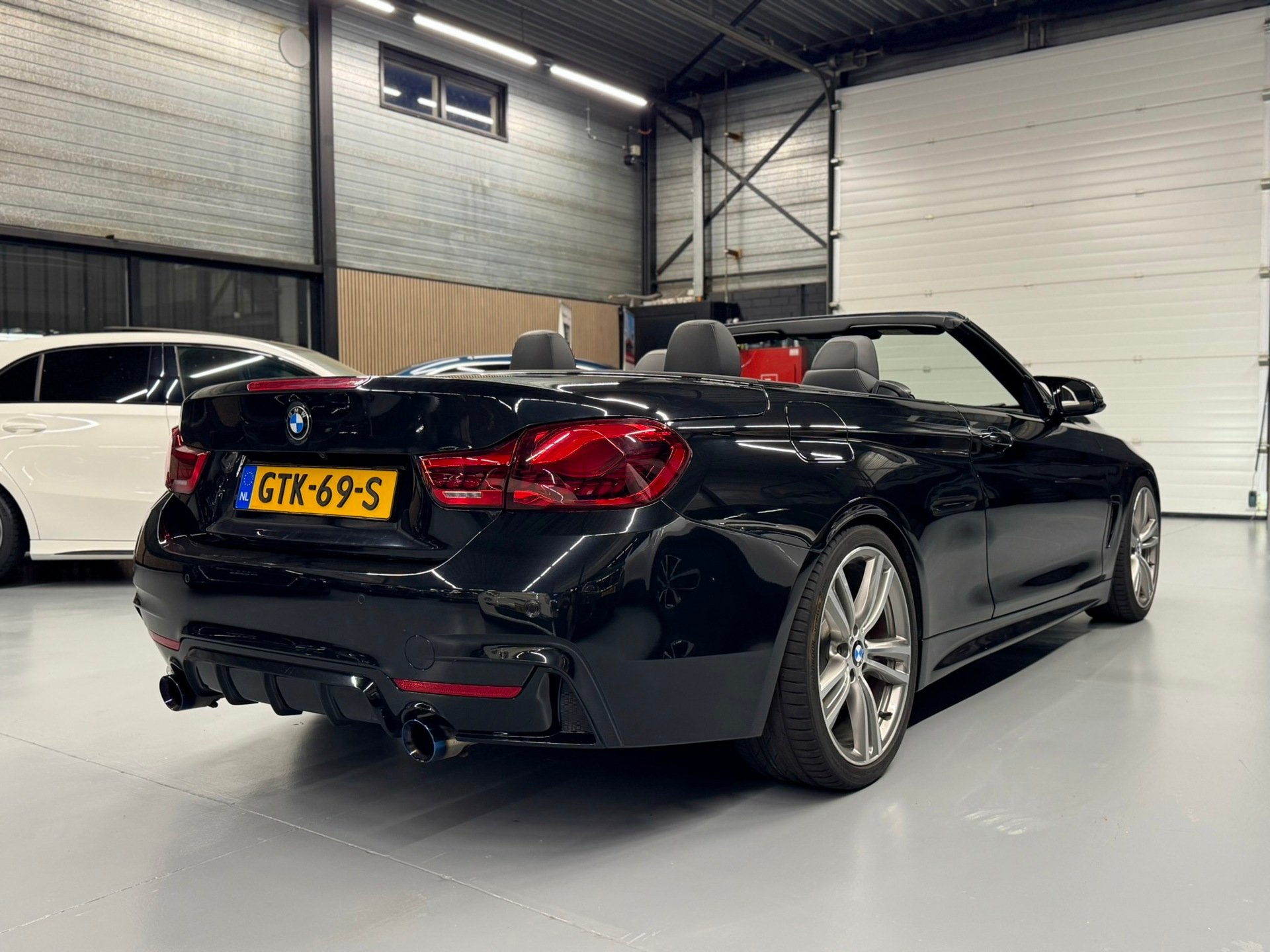 Foto 7 van BMW 4-serie Cabrio 435i M Sport 19''/HUD/NEKVERWARMING
