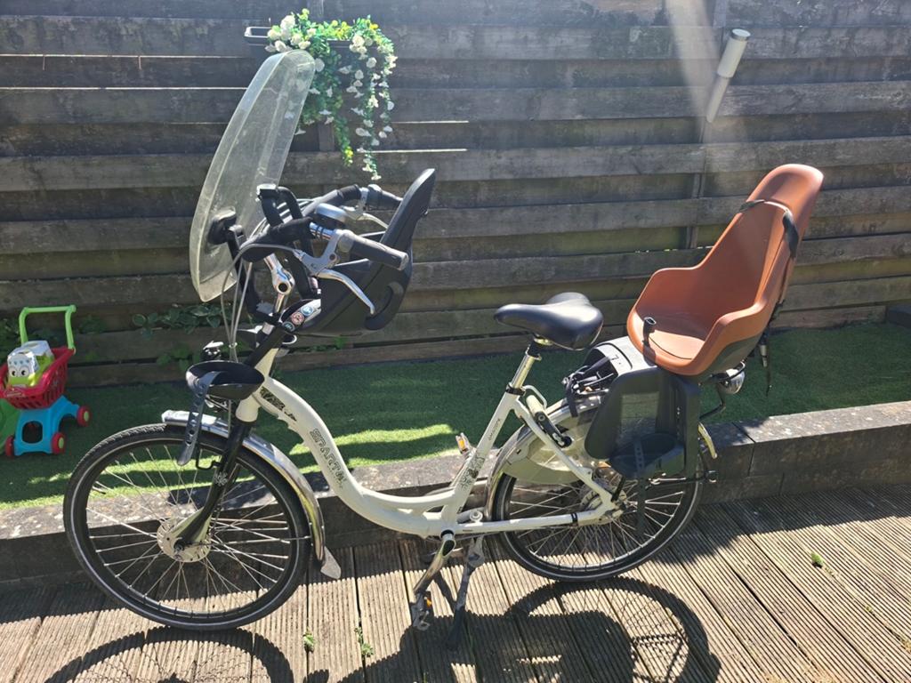 Leuke moederfiets met voorzitje, Ophalen of Verzenden, 1 zitje, Gebruikt, Overige merken